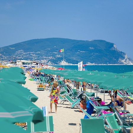 Villaggio Turistico Internazionale Porto Recanati Eksteriør bilde